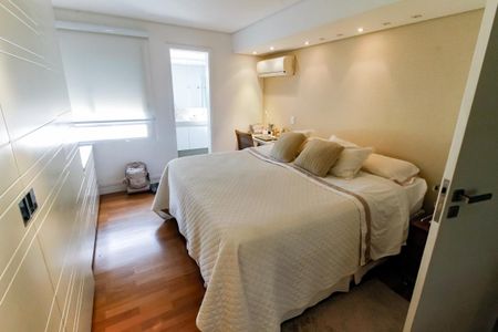 Apartamento à venda com 141m², 3 quartos e 2 vagasSuíte 3