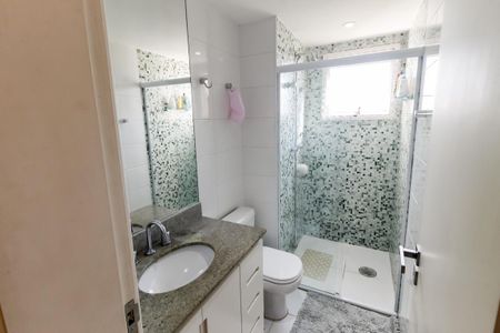 Apartamento à venda com 141m², 3 quartos e 2 vagasBanheiro da Suíte 1