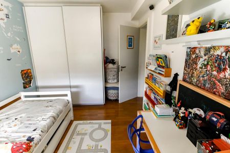 Apartamento à venda com 141m², 3 quartos e 2 vagasSuíte 1