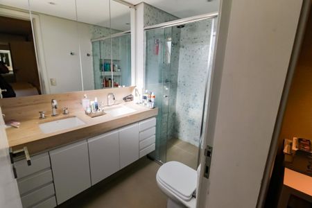 Apartamento à venda com 141m², 3 quartos e 2 vagasBanheiro da Suíte 3