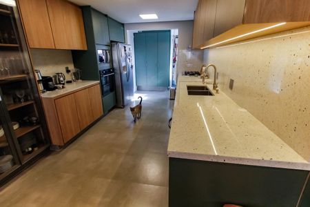 Apartamento à venda com 141m², 3 quartos e 2 vagasCozinha 