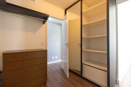 Apartamento para alugar com 140m², 3 quartos e 2 vagas Apartamento para alugar com 140m², 3 quartos e 2 vagasCloset da suíte 3