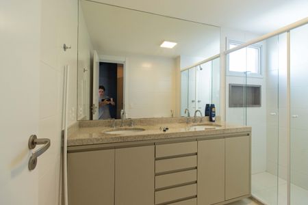 Apartamento para alugar com 140m², 3 quartos e 2 vagas Apartamento para alugar com 140m², 3 quartos e 2 vagasBanheiro da Suíte 3