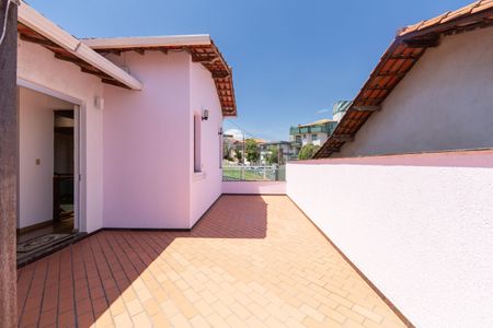 Varanda da Sala de casa à venda com 8 quartos, 500m² em Camargos, Belo Horizonte