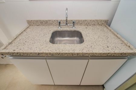 Apartamento à venda com 106m², 2 quartos e 1 vaga Apartamento à venda com 106m², 2 quartos e 1 vagaCozinha e Área de Serviço