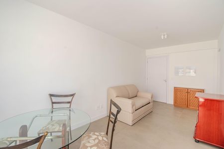Apartamento à venda com 106m², 2 quartos e 1 vaga Apartamento à venda com 106m², 2 quartos e 1 vagaSala