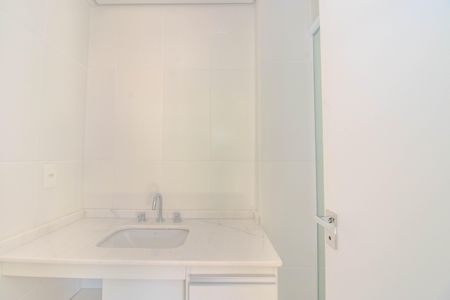 Apartamento à venda com 106m², 2 quartos e 1 vaga Apartamento à venda com 106m², 2 quartos e 1 vagaBanheiro da Suíte