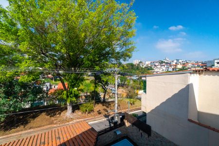 Casa à venda com 300m², 5 quartos e 2 vagas Casa à venda com 300m², 5 quartos e 2 vagasCasa 1 - Vista do Quarto 2