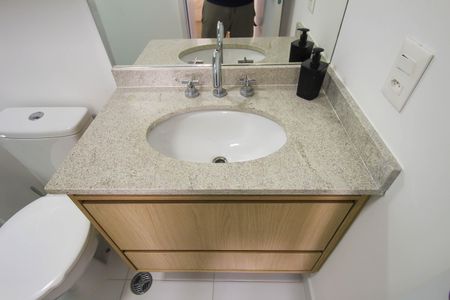 Banheiro de apartamento para alugar com 1 quarto, 28m² em Jardim Independência (são Paulo), São Paulo