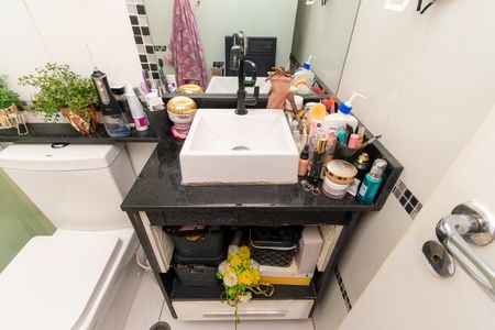 Apartamento à venda com 61m², 2 quartos e 1 vaga Apartamento à venda com 61m², 2 quartos e 1 vagaBanheiro da Suíte