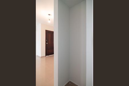 Apartamento à venda com 105m², 3 quartos e 1 vaga Apartamento à venda com 105m², 3 quartos e 1 vagaSala