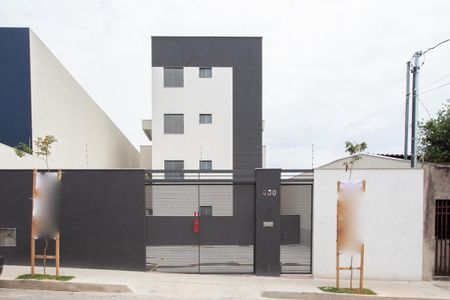Apartamento à venda com 52m², 2 quartos e 1 vaga Apartamento à venda com 52m², 2 quartos e 1 vagaFachada