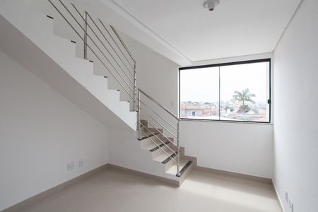 Apartamento à venda com 87m², 2 quartos e 1 vaga Apartamento à venda com 87m², 2 quartos e 1 vagaSala