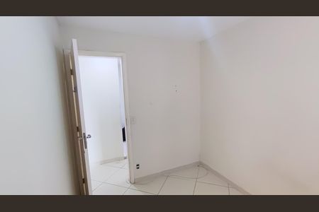 Quarto 1 de apartamento para alugar com 2 quartos, 50m² em Taquara, Rio de Janeiro