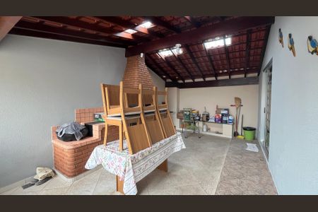 Casa à venda com 293m², 3 quartos e 5 vagas Casa à venda com 293m², 3 quartos e 5 vagasÁrea Gourmet