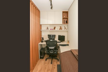 Apartamento à venda com 91m², 3 quartos e 2 vagas Apartamento à venda com 91m², 3 quartos e 2 vagasEscritório