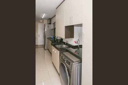 Apartamento à venda com 91m², 3 quartos e 2 vagas Apartamento à venda com 91m², 3 quartos e 2 vagasCozinha