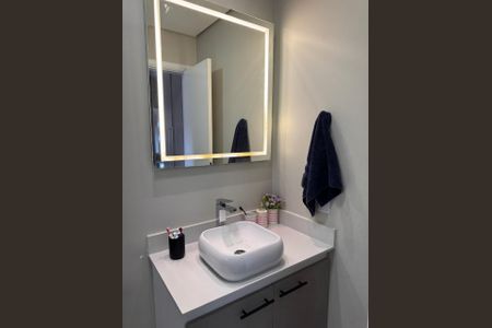 Casa à venda com 500m², 4 quartos e 3 vagas Casa à venda com 500m², 4 quartos e 3 vagasBanheiro