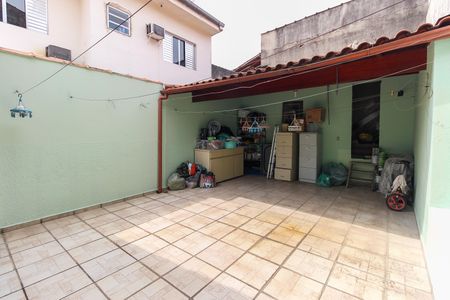 Casa à venda com 250m², 3 quartos e 4 vagas Casa à venda com 250m², 3 quartos e 4 vagasQuintal