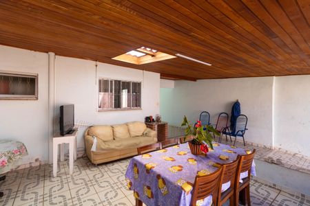 Casa à venda com 140m², 3 quartos e 2 vagasChurrasqueira