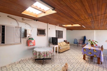 Casa à venda com 140m², 3 quartos e 2 vagasChurrasqueira