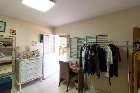 Casa à venda com 140m², 3 quartos e 2 vagasEdícula