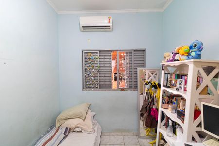 Casa à venda com 140m², 3 quartos e 2 vagasQuarto 02