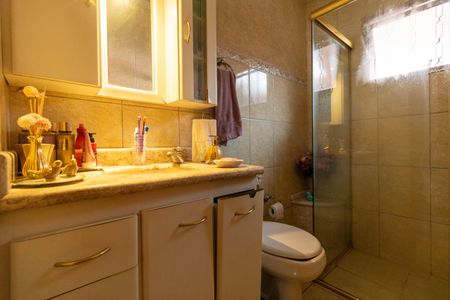 Casa à venda com 140m², 3 quartos e 2 vagasBanheiro