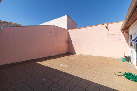 Casa à venda com 140m², 3 quartos e 2 vagasQuintal