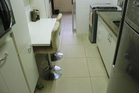 Apartamento à venda com 96m², 3 quartos e 2 vagasCozinha