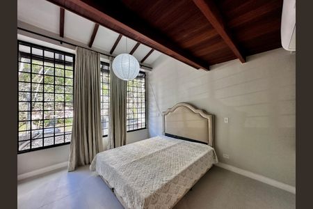 Casa à venda com 130m², 3 quartos e 1 vaga Casa à venda com 130m², 3 quartos e 1 vagaQuarto 1