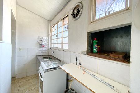 Casa à venda com 344m², 3 quartos e 2 vagas Casa à venda com 344m², 3 quartos e 2 vagasCozinha de apoio