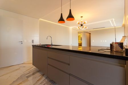 Apartamento à venda com 186m², 4 quartos e 3 vagas Apartamento à venda com 186m², 4 quartos e 3 vagasSala/Cozinha