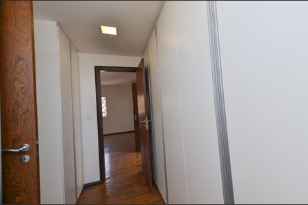 Apartamento à venda com 375m², 5 quartos e 2 vagasCloset Suite 3