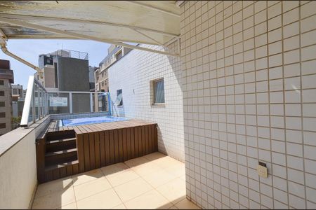 Apartamento à venda com 375m², 5 quartos e 2 vagasCobertura