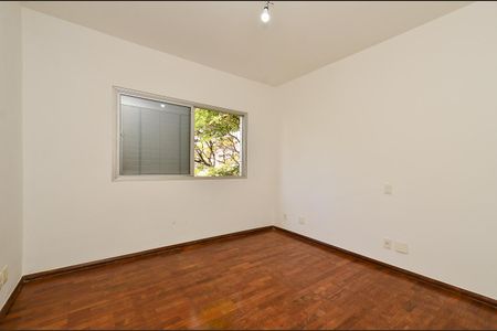 Apartamento à venda com 375m², 5 quartos e 2 vagasQuarto 2