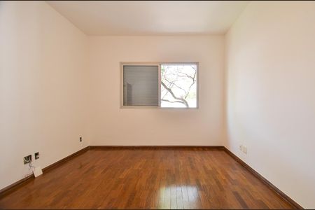 Apartamento à venda com 375m², 5 quartos e 2 vagasSuíte 1