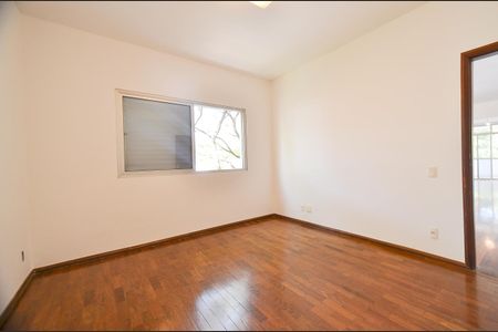 Apartamento à venda com 375m², 5 quartos e 2 vagasSuíte 1