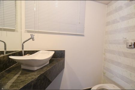 Apartamento à venda com 375m², 5 quartos e 2 vagasLavabo