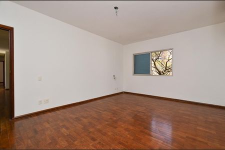 Apartamento à venda com 375m², 5 quartos e 2 vagasSuíte 3