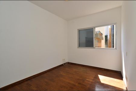 Apartamento à venda com 375m², 5 quartos e 2 vagasQuarto 1