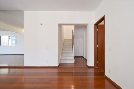 Apartamento à venda com 375m², 5 quartos e 2 vagasSala de Estar