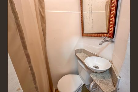 Apartamento à venda com 80m², 2 quartos e sem vaga Apartamento à venda com 80m², 2 quartos e sem vagaBanheiro 2