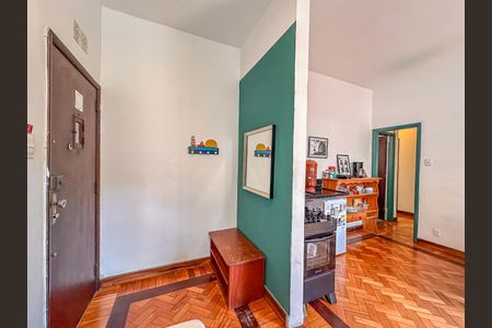 Apartamento à venda com 80m², 2 quartos e sem vaga Apartamento à venda com 80m², 2 quartos e sem vagaSala