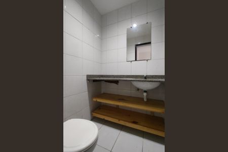 Casa de condomínio à venda com 120m², 2 quartos e 1 vaga Casa de condomínio à venda com 120m², 2 quartos e 1 vagaBanheiro de Serviço