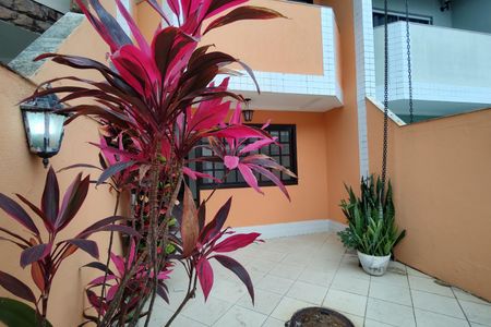 Casa de condomínio à venda com 120m², 2 quartos e 1 vaga Casa de condomínio à venda com 120m², 2 quartos e 1 vagaQuintal