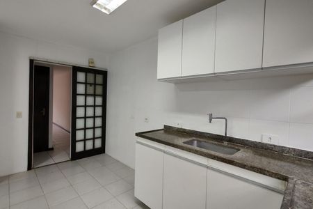 Casa de condomínio à venda com 120m², 2 quartos e 1 vaga Casa de condomínio à venda com 120m², 2 quartos e 1 vagaCozinha