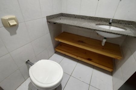 Casa de condomínio à venda com 120m², 2 quartos e 1 vaga Casa de condomínio à venda com 120m², 2 quartos e 1 vagaBanheiro de Serviço