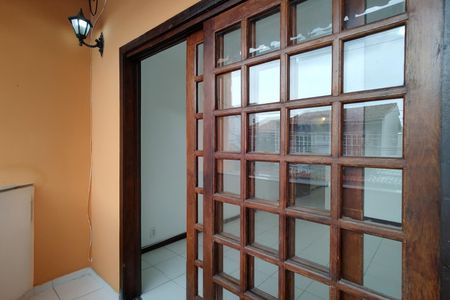 Casa de condomínio à venda com 120m², 2 quartos e 1 vaga Casa de condomínio à venda com 120m², 2 quartos e 1 vagaVaranda