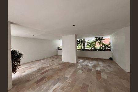 Apartamento à venda com 94m², 2 quartos e 1 vaga Apartamento à venda com 94m², 2 quartos e 1 vagaÁrea comum